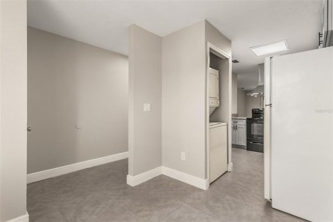 Casa en alquiler en Kissimmee, Florida, 2 dormitorios, 92.07 m2 № 1903272 - foto 7