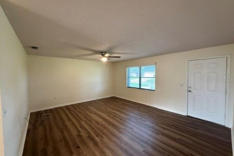 Villa ou maison à louer à Belleview, Floride: 3 chambres, 119.66 m2 № 2403727 - photo 5