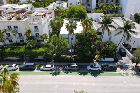 Condo in Miami Beach, Florida, 1 bedroom  № 1794392 - photo 20