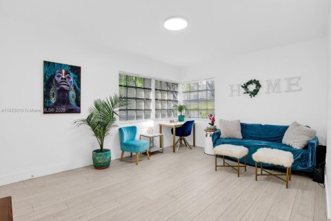 Condo in Miami Beach, Florida, 1 bedroom  № 1794392 - photo 6