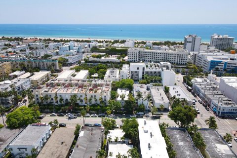 Condo in Miami Beach, Florida, 1 bedroom  № 1794392 - photo 17