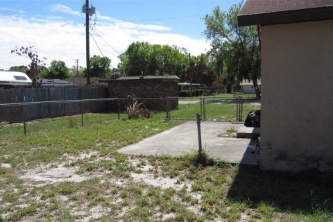 Commercial property in Auburndale, Florida 250.84 sq.m. № 2212767 - photo 12