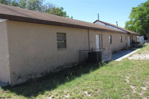 Commercial property in Auburndale, Florida 250.84 sq.m. № 2212767 - photo 13