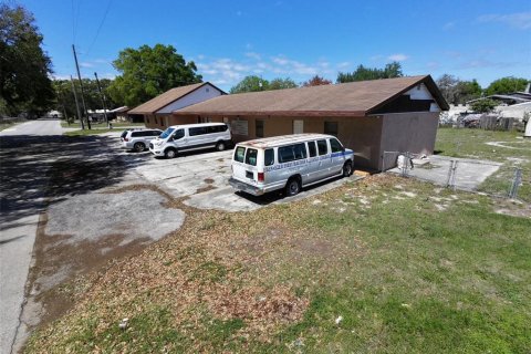 Commercial property in Auburndale, Florida 250.84 sq.m. № 2212767 - photo 16