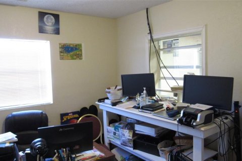Commercial property in Auburndale, Florida 250.84 sq.m. № 2212767 - photo 28