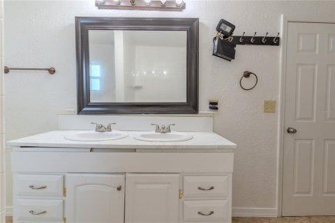 Casa en venta en Winter Haven, Florida, 3 dormitorios, 123.84 m2 № 1899801 - foto 14