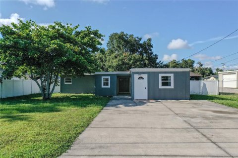 Casa en venta en Winter Haven, Florida, 3 dormitorios, 123.84 m2 № 1899801 - foto 1