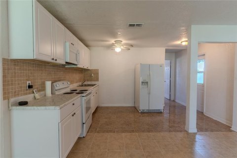 Casa en venta en Winter Haven, Florida, 3 dormitorios, 123.84 m2 № 1899801 - foto 9