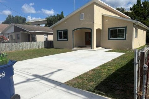 Casa en Tampa, Florida 3 dormitorios, 145.32 m2 № 2115658