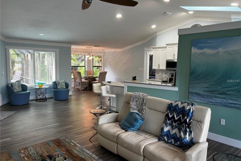 House in Sarasota, Florida 3 bedrooms, 168.62 sq.m. № 1810090 - photo 14
