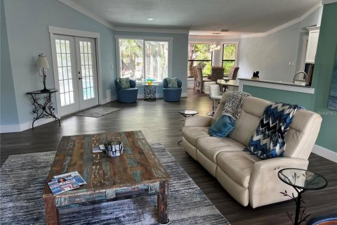 House in Sarasota, Florida 3 bedrooms, 168.62 sq.m. № 1810090 - photo 13