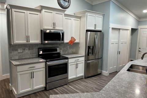 House in Sarasota, Florida 3 bedrooms, 168.62 sq.m. № 1810090 - photo 21