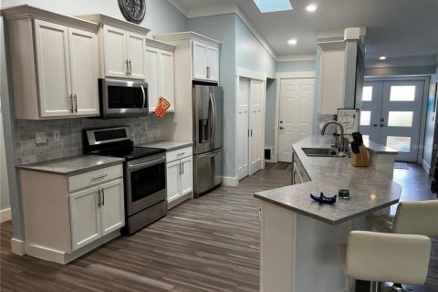House in Sarasota, Florida 3 bedrooms, 168.62 sq.m. № 1810090 - photo 20