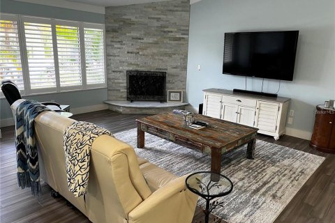 House in Sarasota, Florida 3 bedrooms, 168.62 sq.m. № 1810090 - photo 10