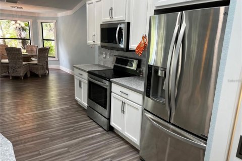 House in Sarasota, Florida 3 bedrooms, 168.62 sq.m. № 1810090 - photo 25