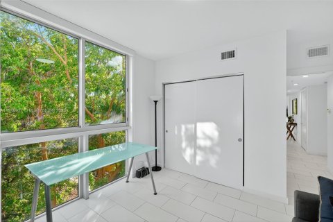 Condominio en venta en Miami, Florida, 2 dormitorios, 90.3 m2 № 2013241 - foto 24