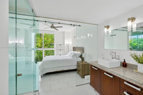 Condominio en venta en Miami, Florida, 2 dormitorios, 90.3 m2 № 2013241 - foto 16
