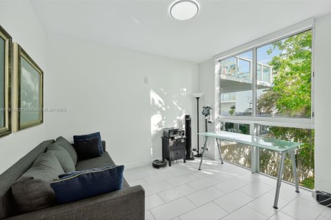 Condominio en venta en Miami, Florida, 2 dormitorios, 90.3 m2 № 2013241 - foto 25