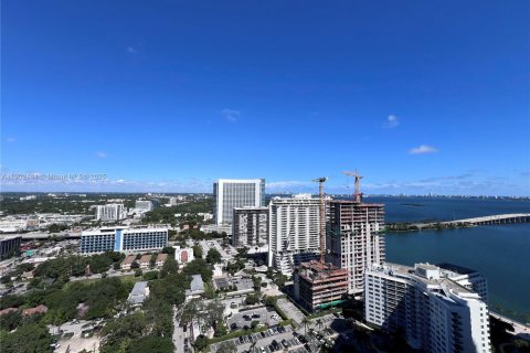 Condo in Miami, Florida, 2 bedrooms  № 1953861 - photo 1
