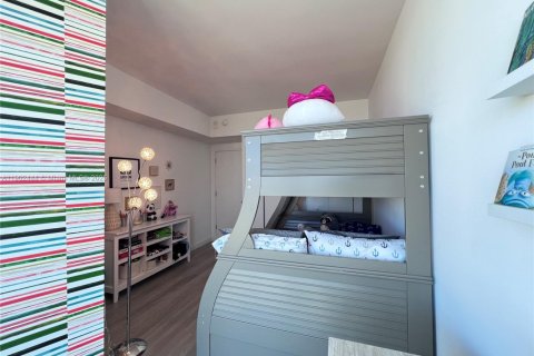 Condo in Miami, Florida, 2 bedrooms  № 1953861 - photo 22