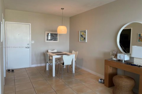 Copropriété à louer à Miami Beach, Floride: 2 chambres, 102.19 m2 № 1965612 - photo 6