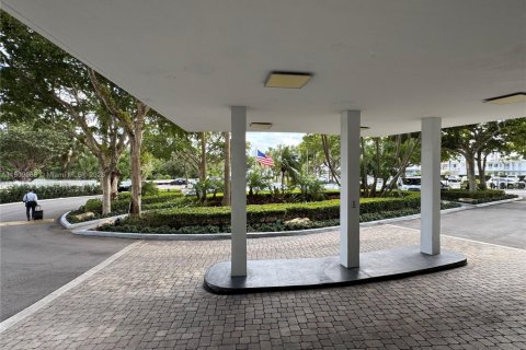 Copropriété à louer à Miami Beach, Floride: 2 chambres, 102.19 m2 № 1965612 - photo 15