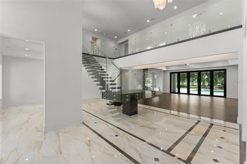 House in Windermere, Florida 5 bedrooms, 556.76 sq.m. № 2354899 - photo 2