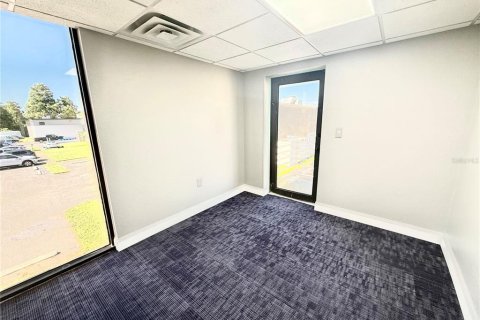 Commercial property in Clearwater, Florida 753.9 sq.m. № 1919320 - photo 10