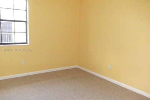 Copropriété à louer à Pembroke Pines, Floride: 2 chambres, 92.9 m2 № 2024803 - photo 11