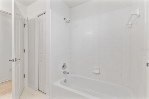 Купить виллу или дом в Алачуа, Флорида 3 комнаты, 216.65м2, № 1746478 - фото 26