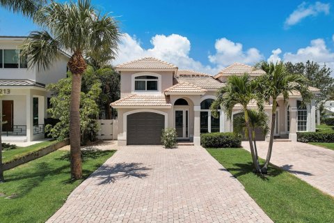 Adosado en venta en Fort Lauderdale, Florida, 3 dormitorios, 192.31 m2 № 1155638 - foto 1