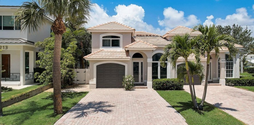 Adosado en Fort Lauderdale, Florida 3 dormitorios, 192.31 m2 № 1155638