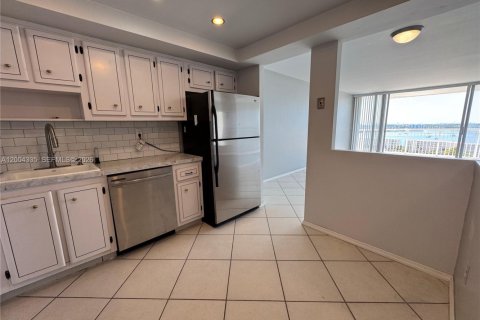 Apartment in Aventura, Florida 1 bedroom, 93.37 sq.m. № 2170509 - photo 2