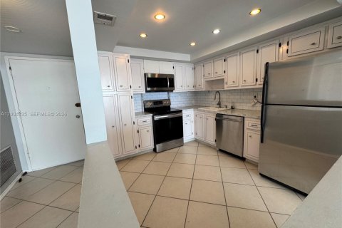 Apartment in Aventura, Florida 1 bedroom, 93.37 sq.m. № 2170509 - photo 27