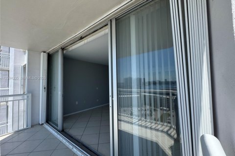 Apartment in Aventura, Florida 1 bedroom, 93.37 sq.m. № 2170509 - photo 28