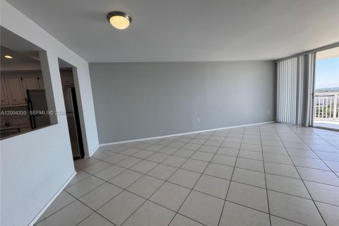 Apartment in Aventura, Florida 1 bedroom, 93.37 sq.m. № 2170509 - photo 24