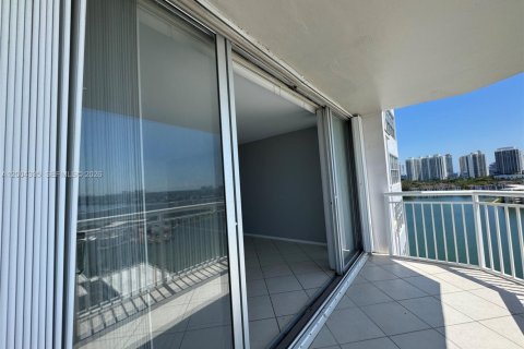 Apartment in Aventura, Florida 1 bedroom, 93.37 sq.m. № 2170509 - photo 29
