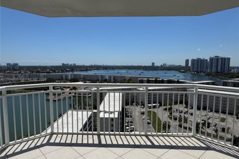 Apartment in Aventura, Florida 1 bedroom, 93.37 sq.m. № 2170509 - photo 15