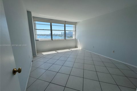 Apartment in Aventura, Florida 1 bedroom, 93.37 sq.m. № 2170509 - photo 18