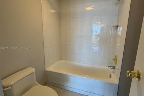 Apartment in Aventura, Florida 1 bedroom, 93.37 sq.m. № 2170509 - photo 21