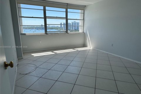 Apartment in Aventura, Florida 1 bedroom, 93.37 sq.m. № 2170509 - photo 16
