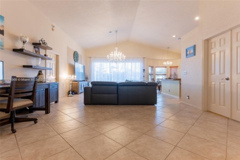 Villa ou maison à louer à Boca Raton, Floride: 3 chambres, 166.95 m2 № 1937667 - photo 5