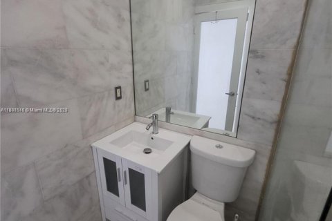 Condo in Miami Beach, Florida  № 1865171 - photo 5