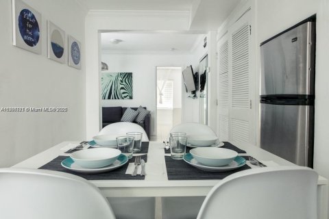 Condo in Miami Beach, Florida  № 1865171 - photo 4