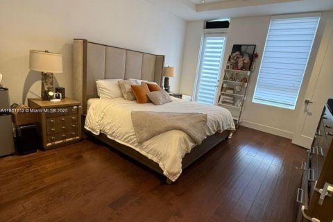 Adosado en venta en Doral, Florida, 4 dormitorios, 216.93 m2 № 1973541 - foto 22