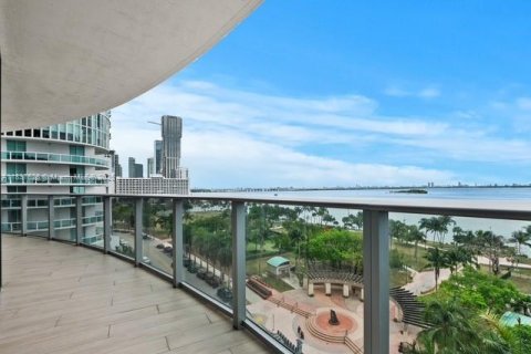 Condominio en venta en Miami, Florida, 3 dormitorios, 187.48 m2 № 2034650 - foto 7
