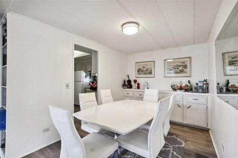 Appartement à louer à Largo, Floride: 2 chambres, 107.02 m2 № 2134774 - photo 6
