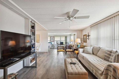 Appartement à louer à Largo, Floride: 2 chambres, 107.02 m2 № 2134774 - photo 9