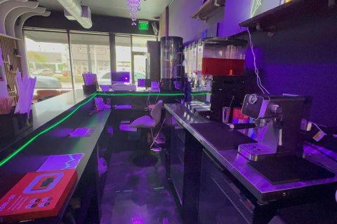Propiedad comercial en venta en North Miami, Florida № 2250797 - foto 13