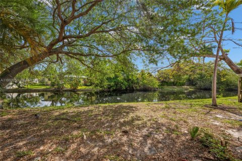 Купить кондоминиум в Лодерхилл, Флорида 2 спальни, 195.09м2, № 2062828 - фото 10